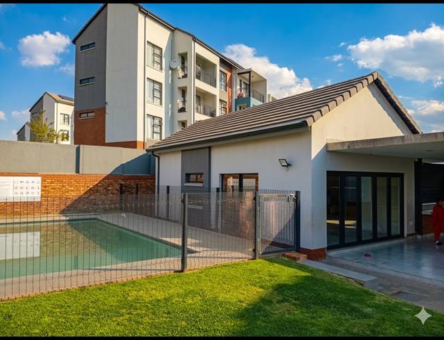 2 BEDROOM APARTMENT FOR SALE IN AMBERFIELD